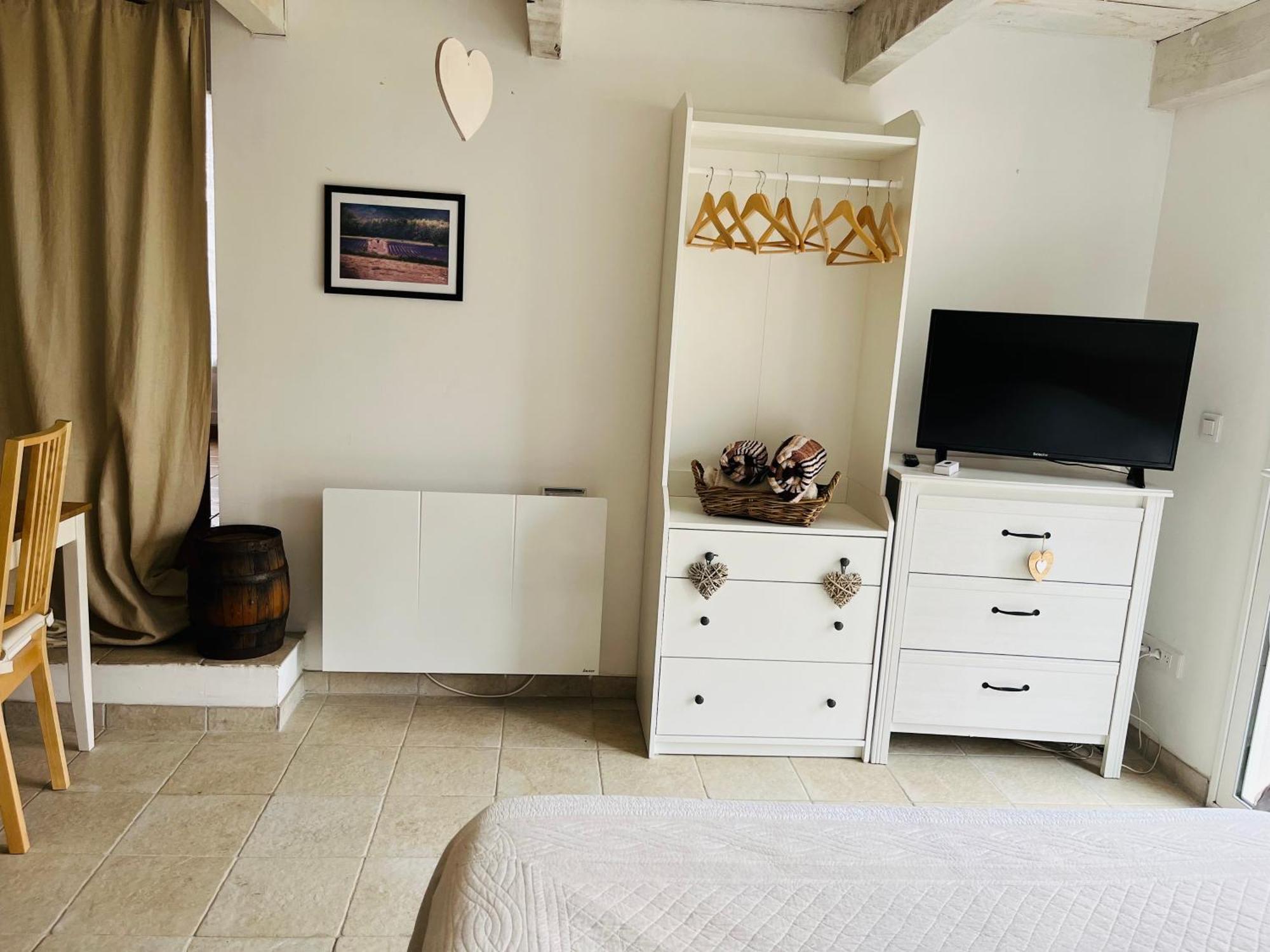 Chez Nous Hotel Mérindol Екстериор снимка