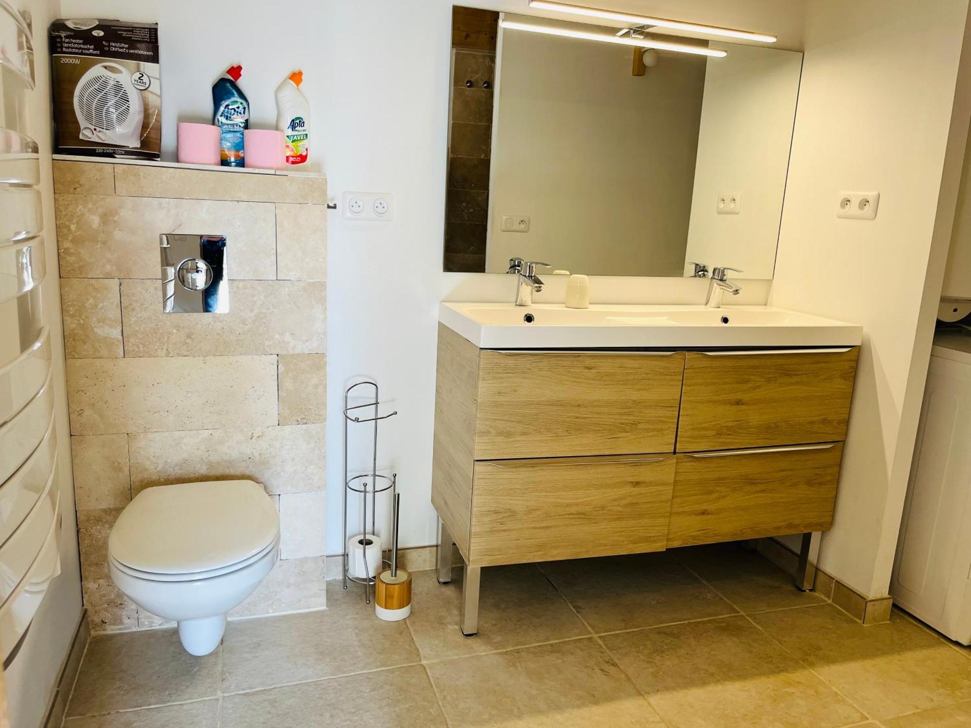 Chez Nous Hotel Mérindol Екстериор снимка