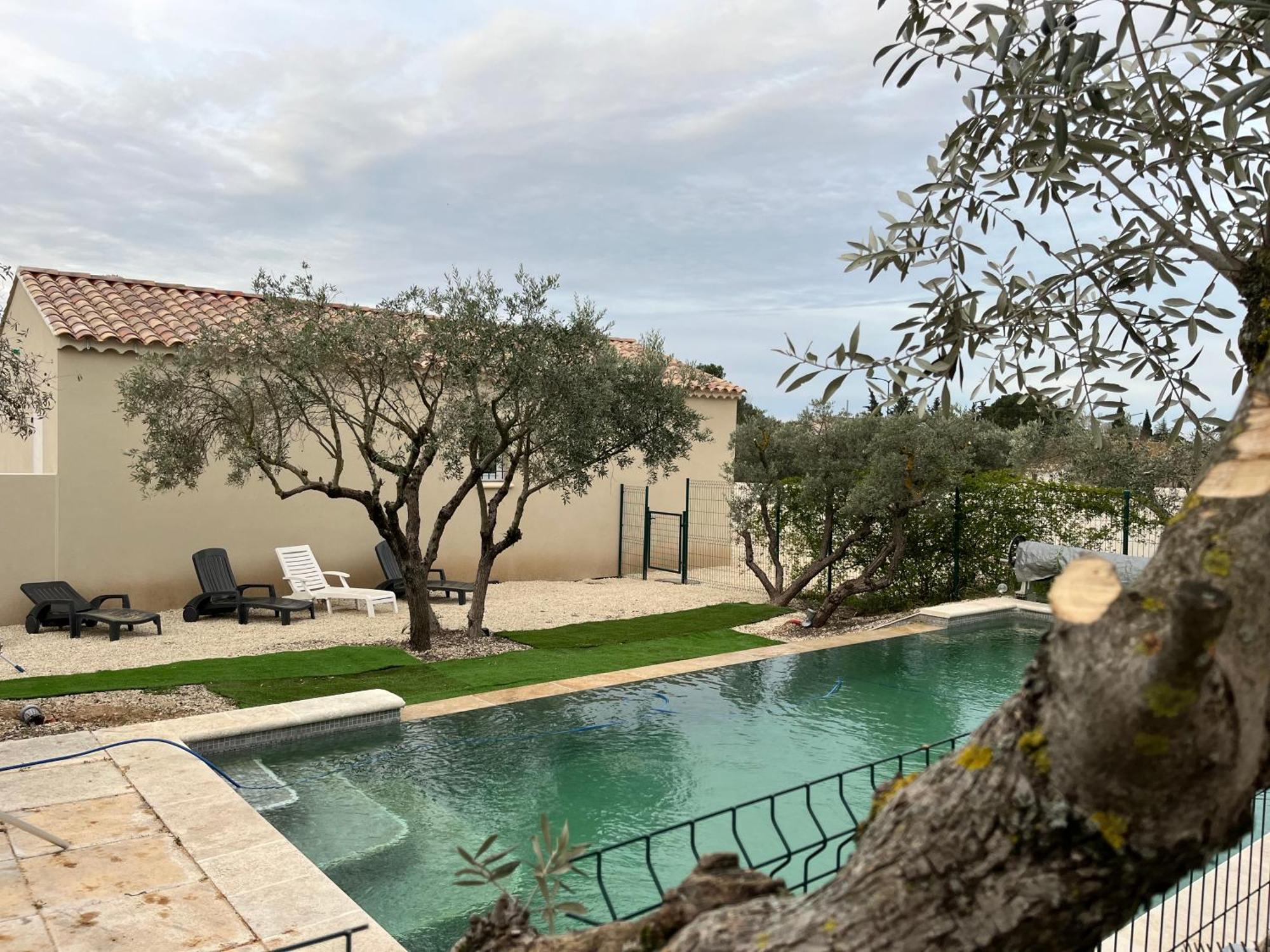 Chez Nous Hotel Mérindol Екстериор снимка