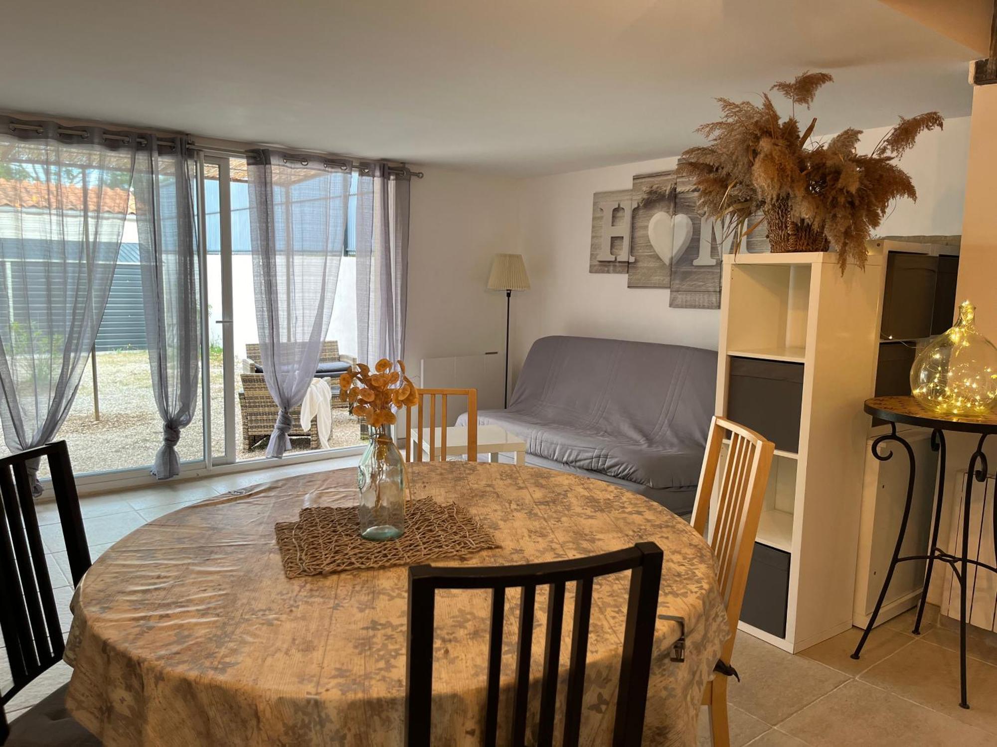 Chez Nous Hotel Mérindol Екстериор снимка